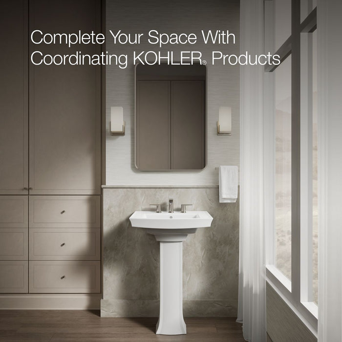 Up to 2 walls & multiple product categories visible, 1-point perspective
