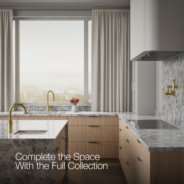Up to 2 walls & multiple product categories visible, 1-point perspective