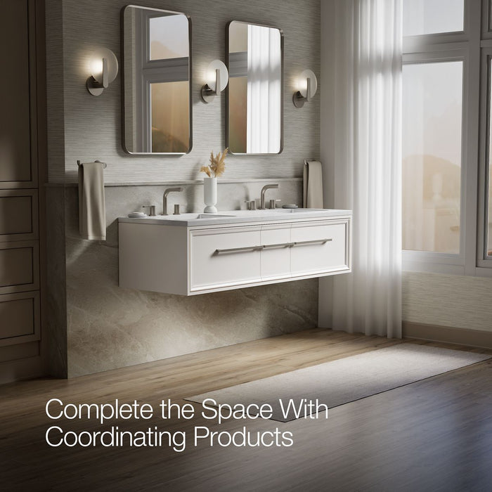 Up to 2 walls & multiple product categories visible, 2-point perspective
