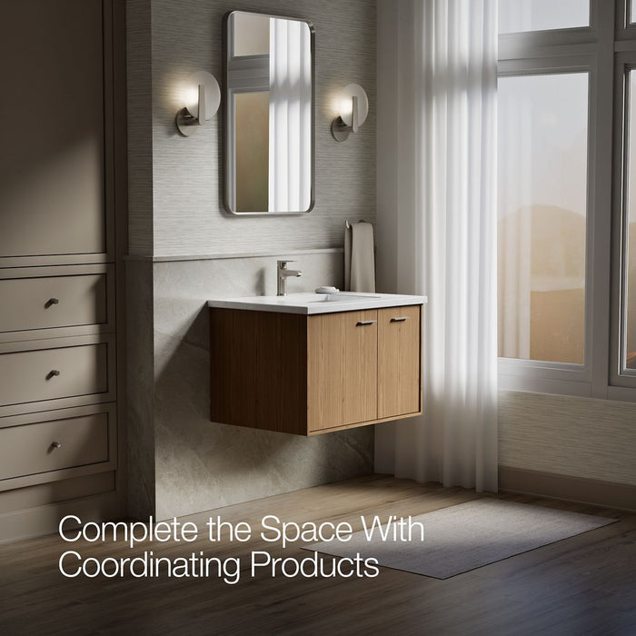 Up to 2 walls & multiple product categories visible, 2-point perspective