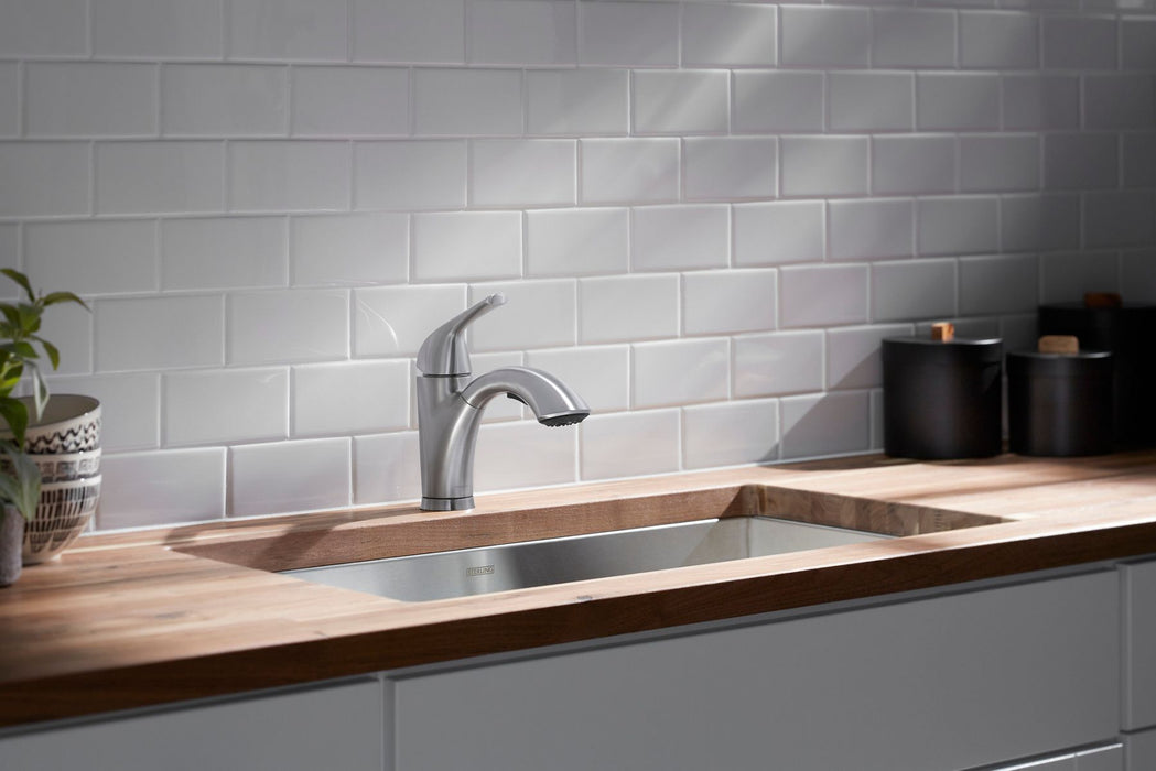 Sterling 24275 Medley Pull-out Single-handle Kitchen Faucet, Vibrant Stainless